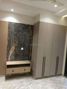 Bedroom Image of 1800 Sq.ft 3 BHK Duplex for sale in Punjabi Bagh New Delhi for Rs. 22500000