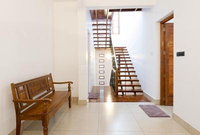Hall Image of 6000 Sq.ft 4 BHK Independent House for sale in Edappally Kochi for Rs. 37500000