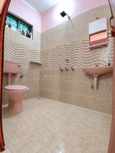 Bathroom Image of 1800 Sq.ft 3.5 BHK Independent House for sale in Peyad Thiruvananthapuram for Rs. 7500000