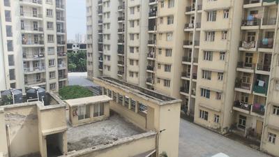 Image of 980 Sq.ft 2 BHK Apartment / Flat for sale in Krish Icon, Sector 33, Bhiwadi for Rs. 2500000