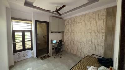 Bedroom Image of 1000 Sq.ft 3 BHK Builder Floor for sale in Shastri Nagar Ghaziabad for Rs. 8500000
