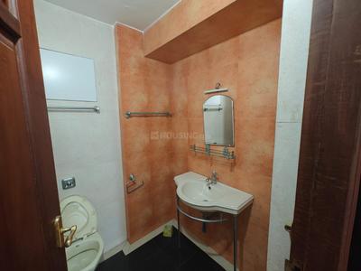 Image of 1500 Sq.ft 3 BHK Apartment / Flat for rent in M.G. Road, Kochi for Rs. 45000