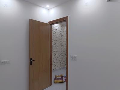 Bedroom Image of 550 Sq.ft 2 BHK Builder Floor for sale in Sector 4 Rohini New Delhi for Rs. 2600000