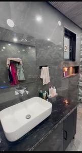 Image of 8100 Sq.ft 4.5 BHK Builder Floor for sale in Sector 5, Gurgaon for Rs. 70000000