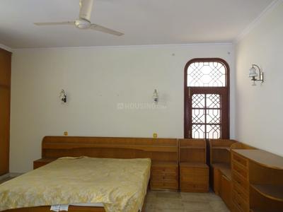 Bedroom Image of 4500 Sq.ft 12 BHK Independent House for sale in New Friends Colony New Delhi for Rs. 500000000