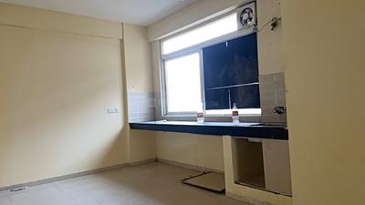 Kitchen Image of 900 Sq.ft 2 BHK Apartment / Flat for sale in Signature Global Grand IVA, Sector 103 Gurgaon for Rs. 6350000