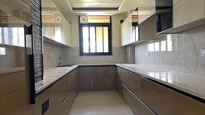 Kitchen Image of 2250 Sq.ft 3 BHK Builder Floor for sale in Sector 31 Faridabad for Rs. 31000000