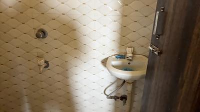 Bathroom Image of 190 Sq.ft 1 RK Independent House for rent in Mahalakshmi Nagar Indore for Rs. 8000
