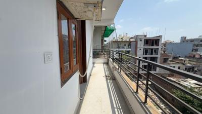 Kitchen Image of 1500 Sq.ft 4 BHK Builder Floor for rent in Dwarka Mor New Delhi for Rs. 60500