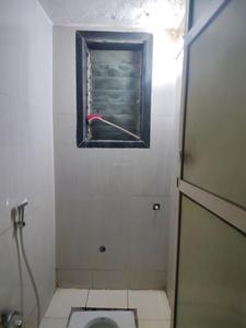 Common Bathroom Image of 750 Sq.ft 2 BHK Apartment / Flat for rent in Puraniks City Reserva Phase 1, Kasarvadavali Thane for Rs. 19000