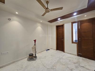 Bedroom Image of 1800 Sq.ft 3 BHK Builder Floor for rent in Anand Vihar New Delhi for Rs. 60000