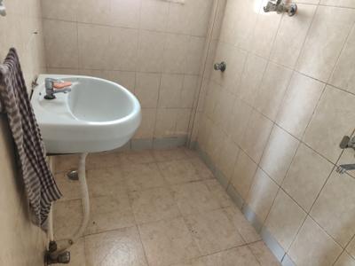 Bathroom Image of 650 Sq.ft 1 BHK Apartment / Flat for rent in Classic View Appartment, Dahisar West Mumbai for Rs. 30000