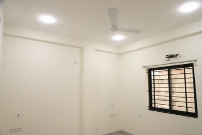 Bedroom Image of 1000 Sq.ft 2 BHK Builder Floor for rent in Gateway Eco Floors, Brijeshwari Annexe Indore for Rs. 17000