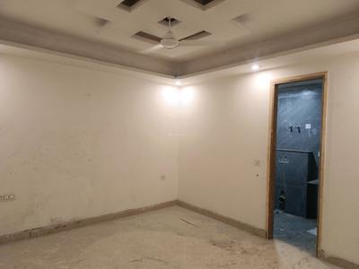 Bedroom Image of 1800 Sq.ft 4 BHK Builder Floor for sale in Freedom Fighters Enclave New Delhi for Rs. 15000000
