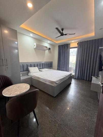 DLF Golf Course, Sector 42 Bedroom 1