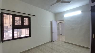 Bedroom Image of 1700 Sq.ft 3 BHK Apartment / Flat for rent in DDA Sector Pocket B C, Vasant Kunj New Delhi for Rs. 75000