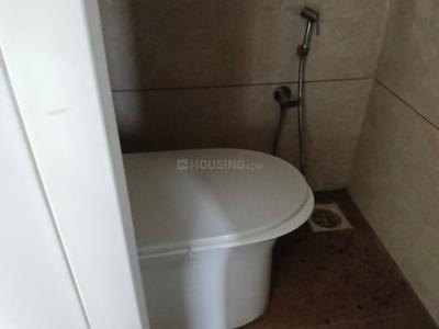 Bathroom Image of 750 Sq.ft 1 BHK Apartment / Flat for rent in Niharika Absolute, Kharghar Navi Mumbai for Rs. 24000