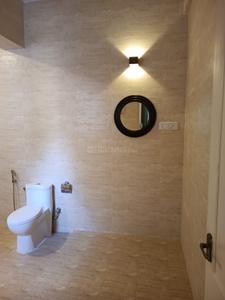 Bathroom Image of 7000 Sq.ft 7 BHK Independent House for rent in Garden Homes, Sivanchetti Gardens Bengaluru for Rs. 350000