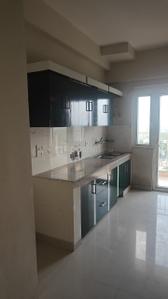 Kitchen Image of 1730 Sq.ft 3 BHK Apartment / Flat for rent in Paramount Golfforeste Villas, Surajpur Greater Noida for Rs. 26000