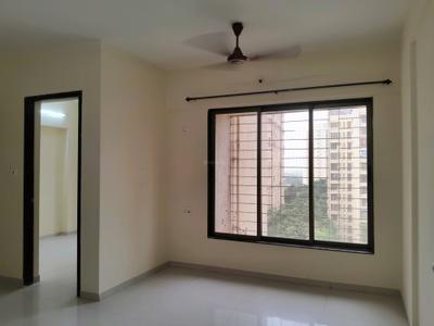 Living Room Image of 920 Sq.ft 2 BHK Apartment / Flat for rent in Kasarvadavali Thane for Rs. 35000