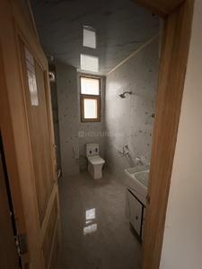 Bathroom Image of 1400 Sq.ft 3 BHK Builder Floor for sale in Tutikandi Shimla for Rs. 9000000