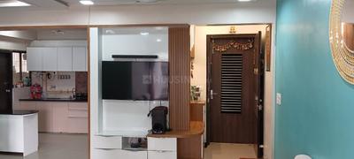 Hall Image of 1250 Sq.ft 3 BHK Apartment / Flat for sale in New Alkapuri Vadodara for Rs. 6500000