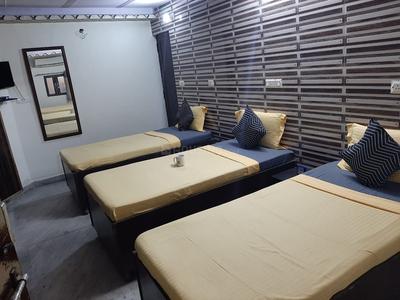 Bedroom Image of EVERGREEN HOME PG in Ramesh Nagar, New Delhi