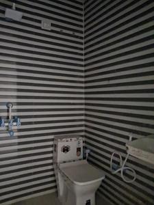 Common Bathroom Image of 570 Sq.ft 1 BHK Apartment / Flat for sale in Sector 74 Noida for Rs. 2500000