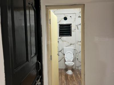 Bathroom Image of 1400 Sq.ft 3 BHK Apartment / Flat for rent in Shriji Panchvati Complex, Kaikhali Kolkata for Rs. 24000