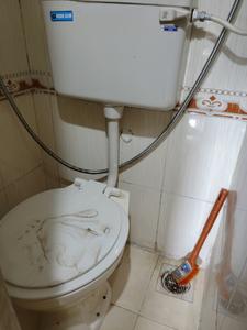 Common Bathroom Image of 1100 Sq.ft 2 BHK Apartment / Flat for sale in Haware Splendor, Kharghar Navi Mumbai for Rs. 16000000