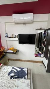 Bedroom Image of 1250 Sq.ft 2 BHK Apartment / Flat for rent in Satyam Status , Jodhpur Ahmedabad for Rs. 32500