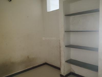 Bedroom Image of 600 Sq.ft 2 BHK Apartment / Flat for rent in Bhakti Nagar Rajkot for Rs. 10000
