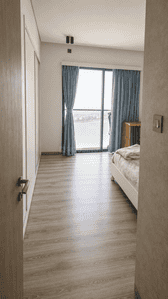 Image of 1400 Sq.ft 3 BHK Apartment / Flat for rent in Rustomjee Paramount, Santacruz West, Mumbai for Rs. 390000