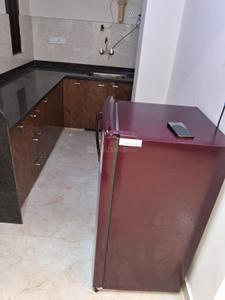 Kitchen Image of 1300 Sq.ft 3 BHK Apartment / Flat for rent in Azad Nagar Kanpur for Rs. 25000