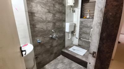 Image of 750 Sq.ft 2 BHK Apartment / Flat for sale in Shah Arcade III, Malad East, Mumbai for Rs. 17500000