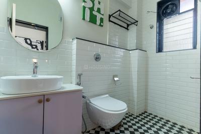 Bathroom Image of 950 Sq.ft 2 BHK Apartment / Flat for sale in Candolim Goa for Rs. 19500000