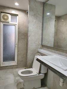 Common Bathroom Image of 2200 Sq.ft 4 BHK Apartment / Flat for rent in Lake Enclave, Hiranandani Estate Thane for Rs. 160000