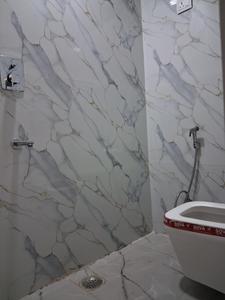 Common Bathroom Image of 1550 Sq.ft 3 BHK Apartment / Flat for sale in Sector 104 Noida for Rs. 7000589