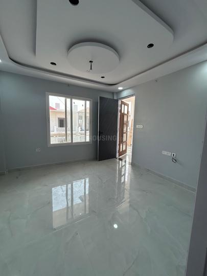 Chinhat Main Image 1