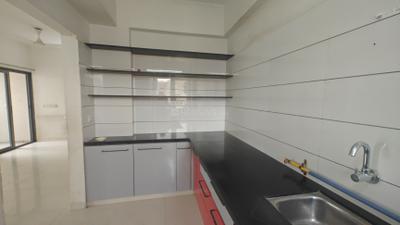 Kitchen Image of 1782 Sq.ft 3 BHK Apartment / Flat for sale in Shivam Pearl 79, Shilaj Ahmedabad for Rs. 8000000