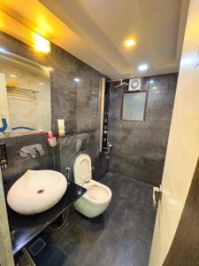 Bathroom Image of 2490 Sq.ft 4 BHK Apartment / Flat for sale in SDC Green Park, Janata Colony Jaipur for Rs. 19000000