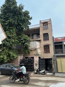Image of 2422 Sq.ft 12 BHK Independent House for sale in Yamuna Vihar, New Delhi for Rs. 150000000