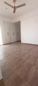 Bedroom Image of 1815 Sq.ft 3 BHK Apartment / Flat for rent in Purvanchal Royal City Phase 2, Chi V Greater Noida for Rs. 31000