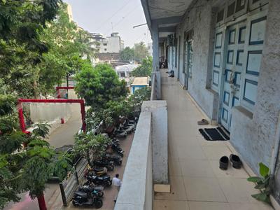 Balcony Image of 400 Sq.ft 1 BHK Apartment / Flat for rent in Khatodra Wadi Surat for Rs. 9000