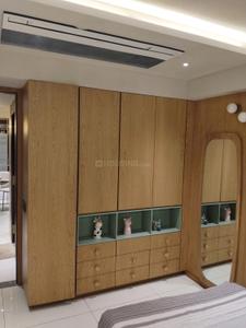 Bedroom Image of 2300 Sq.ft 3 BHK Apartment / Flat for rent in Shafalya Vertis, Sola Ahmedabad for Rs. 45000