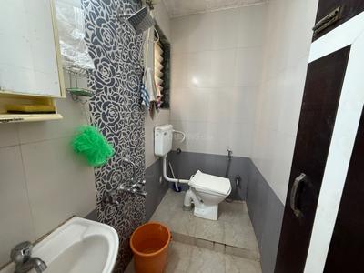 Image of 700 Sq.ft 2 BHK Apartment / Flat for rent in Kasarvadavali, Thane for Rs. 23000