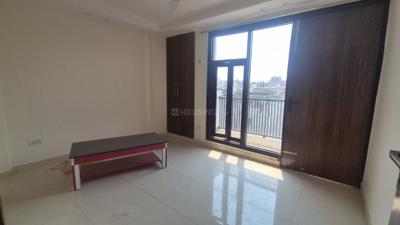 Bedroom Image of 1100 Sq.ft 3 BHK Apartment / Flat for rent in Chhattarpur New Delhi for Rs. 32000