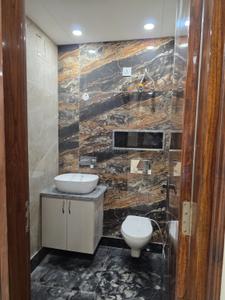 Bathroom Image of 980 Sq.ft 3 BHK Builder Floor for sale in Pitampura New Delhi for Rs. 17500000