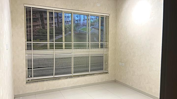 77 Crossroads Main Image 1