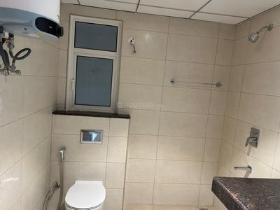 Bathroom Image of 1045 Sq.ft 2 BHK Apartment / Flat for rent in Proview Technocity, Chi V Greater Noida for Rs. 25000